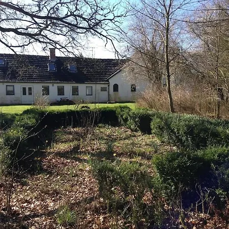 Glaedegarden - 14 Gaester * Frostrup